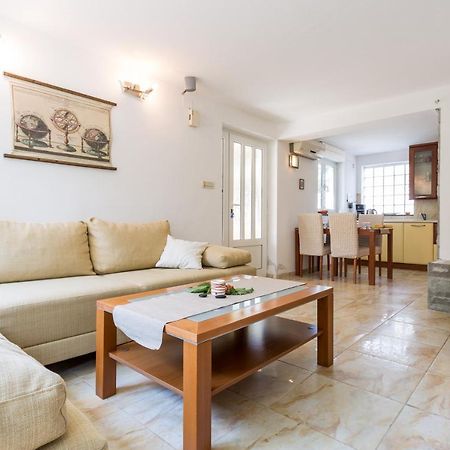 Molnar Resort Apartment Sergej Brzac Экстерьер фото