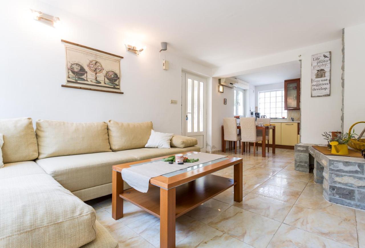 Molnar Resort Apartment Sergej Brzac Экстерьер фото