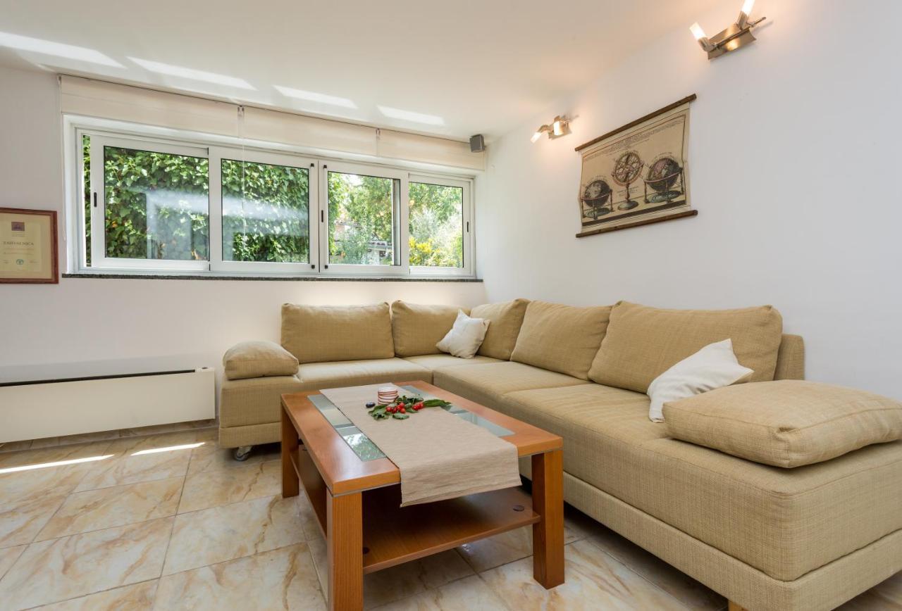 Molnar Resort Apartment Sergej Brzac Экстерьер фото