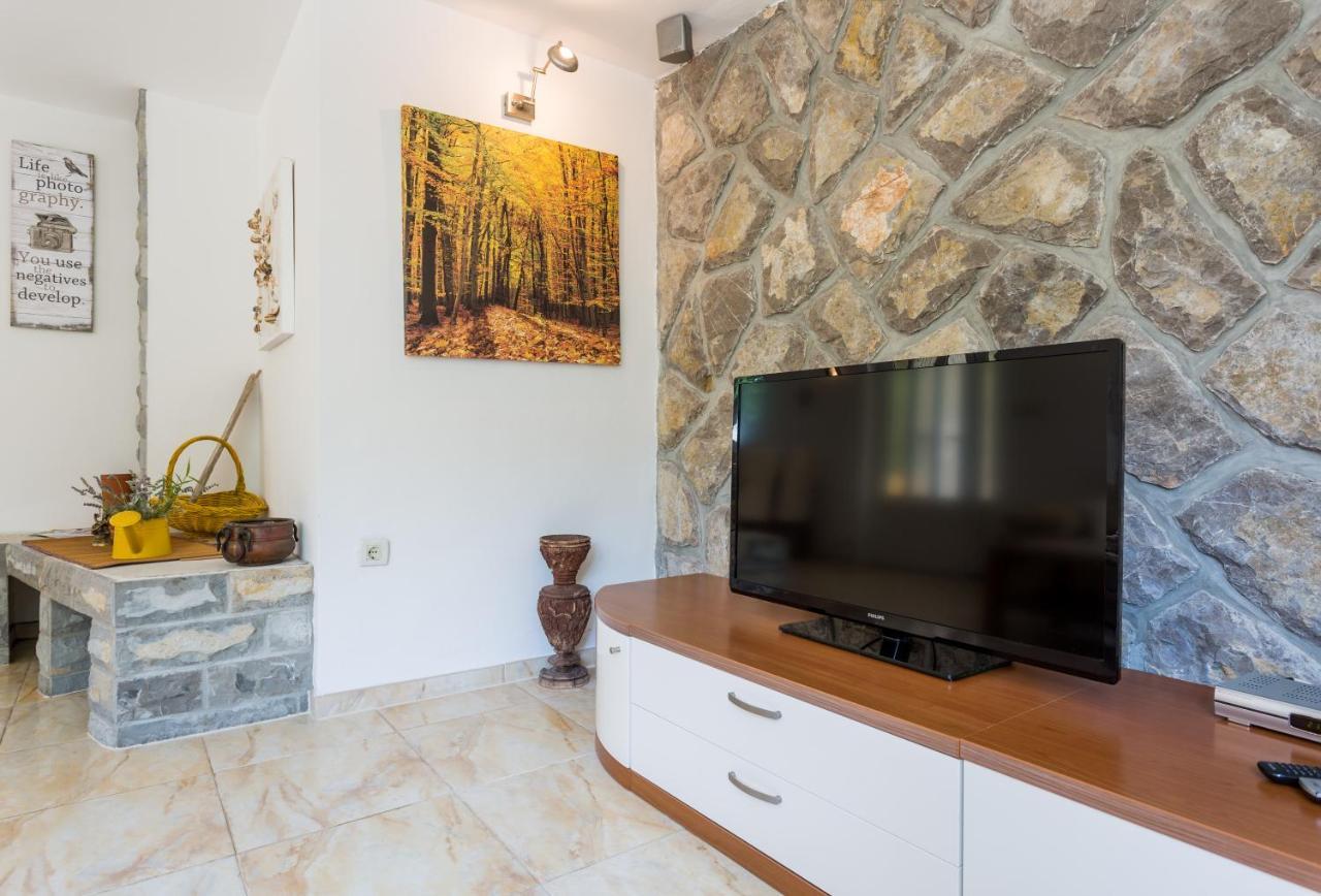 Molnar Resort Apartment Sergej Brzac Экстерьер фото