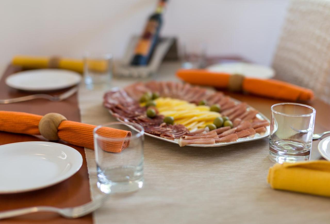 Molnar Resort Apartment Sergej Brzac Экстерьер фото
