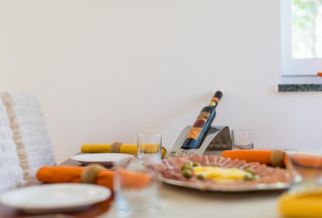 Molnar Resort Apartment Sergej Brzac Экстерьер фото